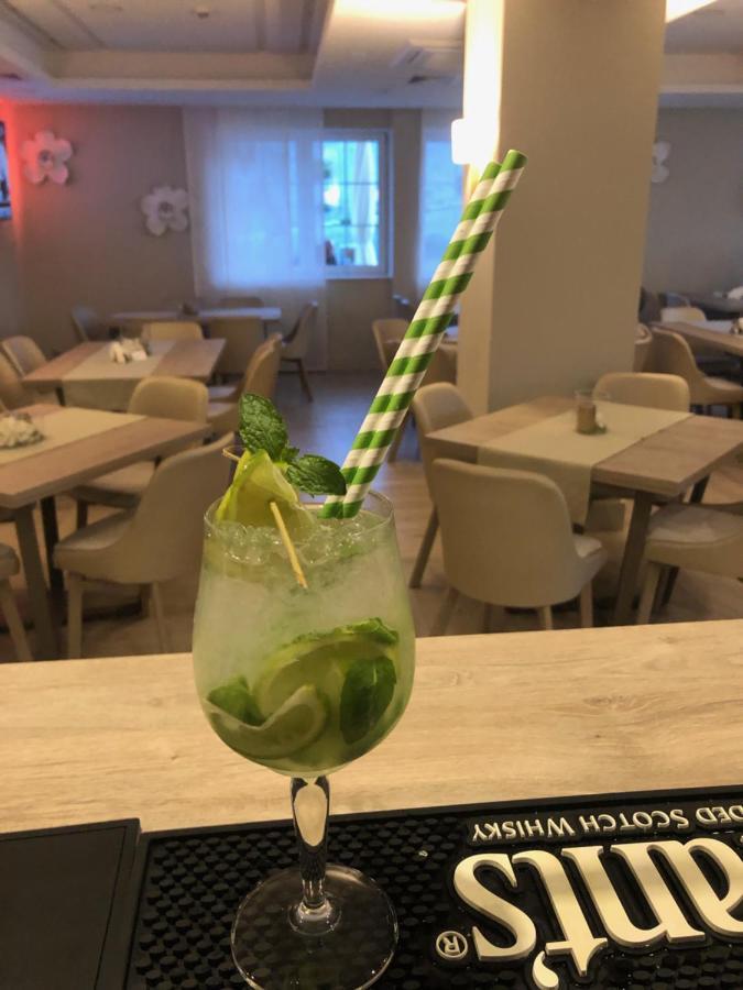 Hotel Skalka Zieleniec Duszniki Zdrój Esterno foto